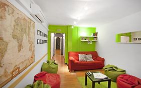 Diagonal House Hostel